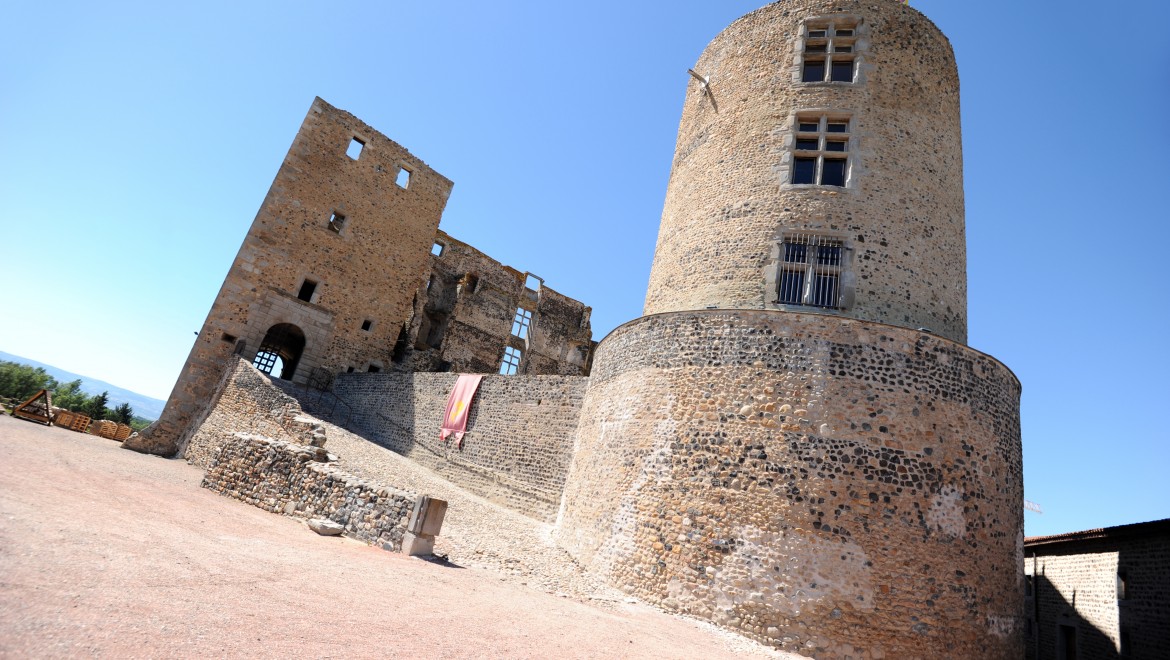 Location de salle Chateau Montrond Les Bains (Loire - 42)